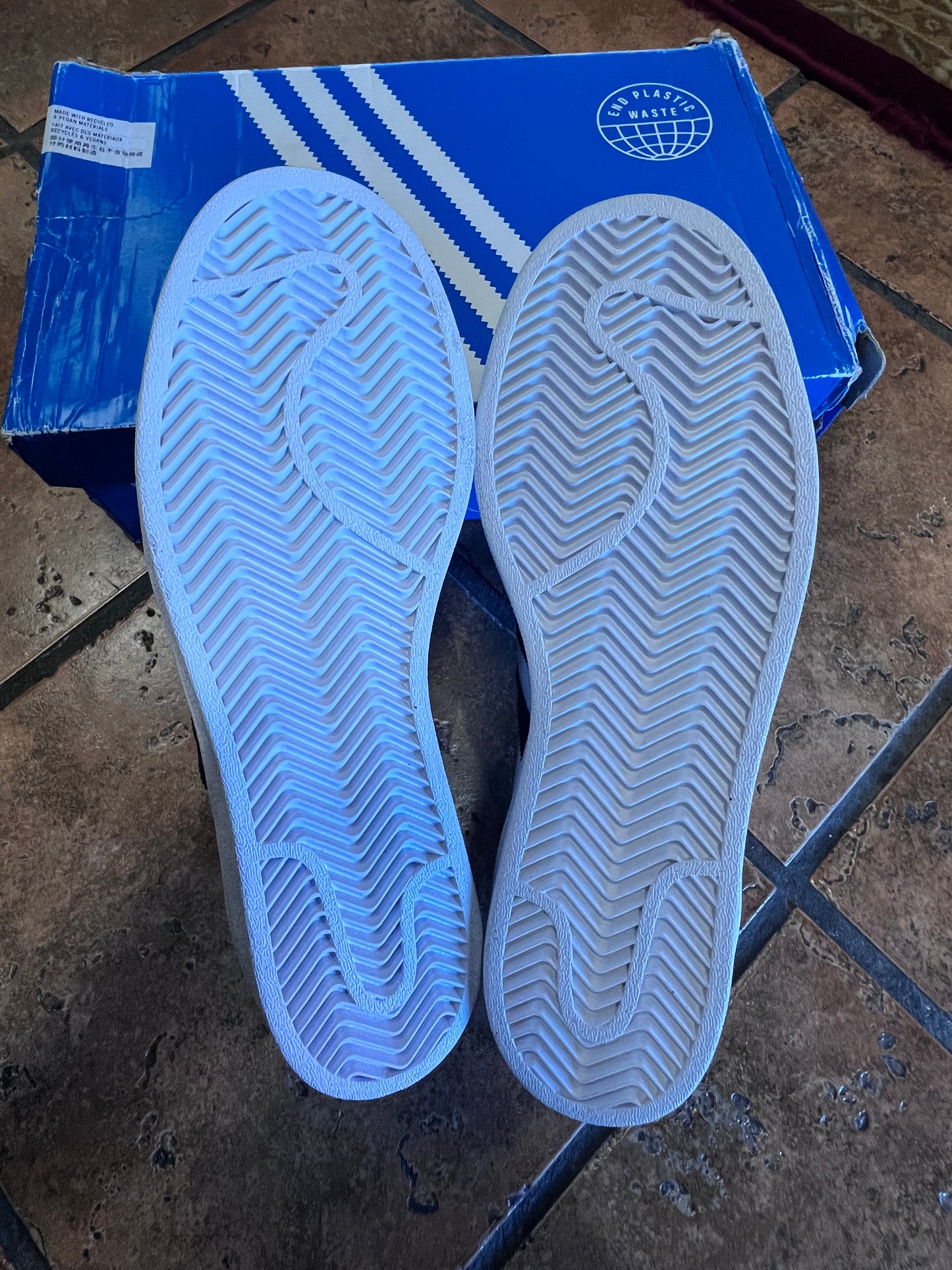 Adidas Superstar “Core White / Black” – Size 7 (Men’s)