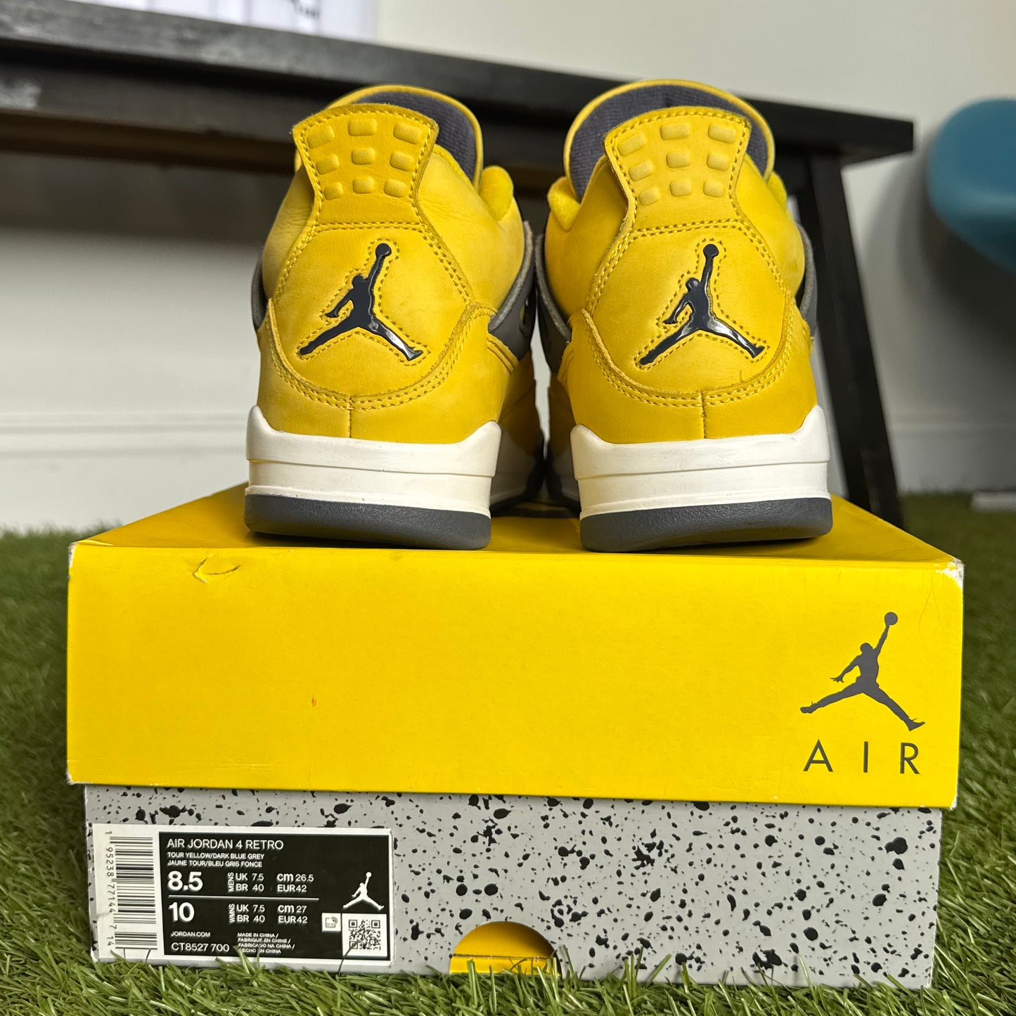 Lighting 4s Size 8.5