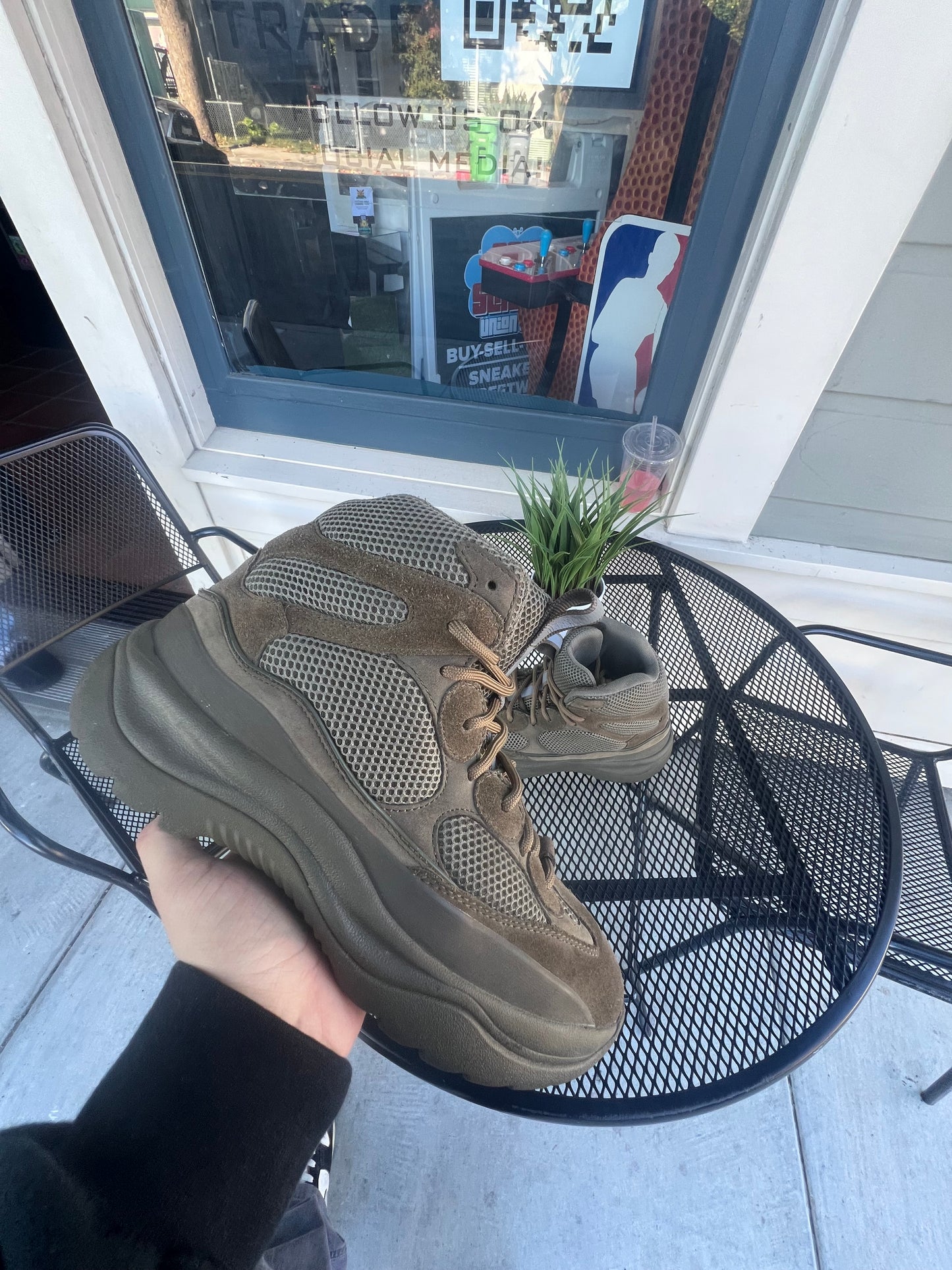 Yeezy Season 7 Desert Boot “Taupe” – Size 9M