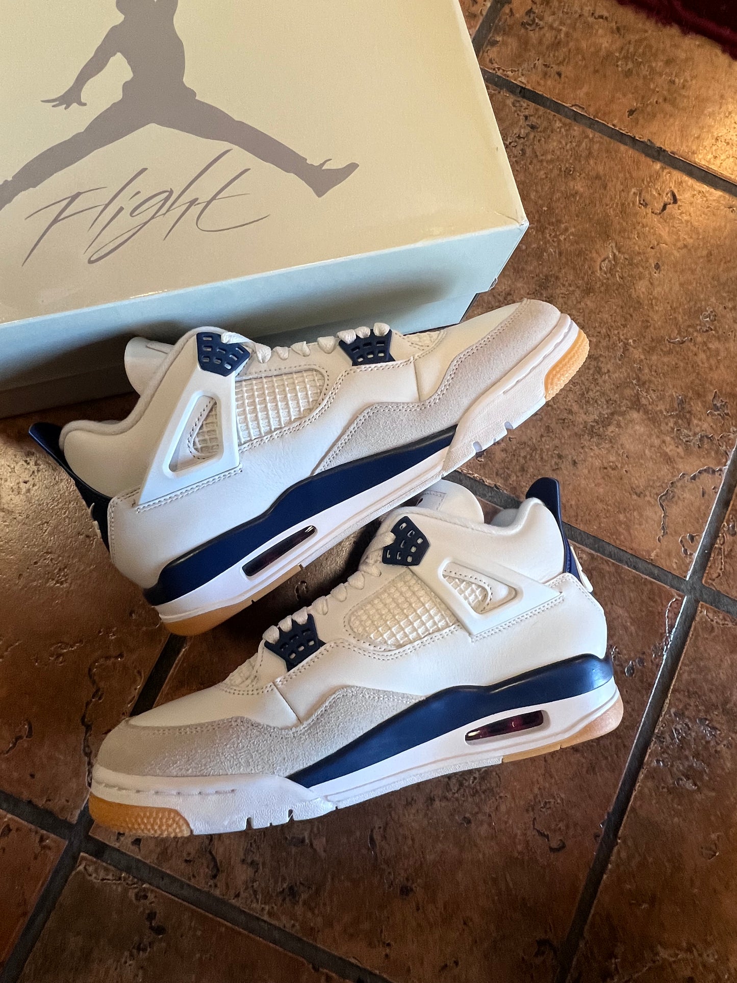 Jordan 4 SB “Navy” – Size 9.5 (Men’s)