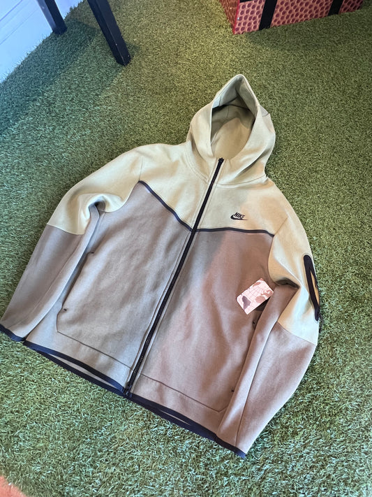 Nike Tech Fleece Full Zip Hoodie Olive Gradient (Size XL)