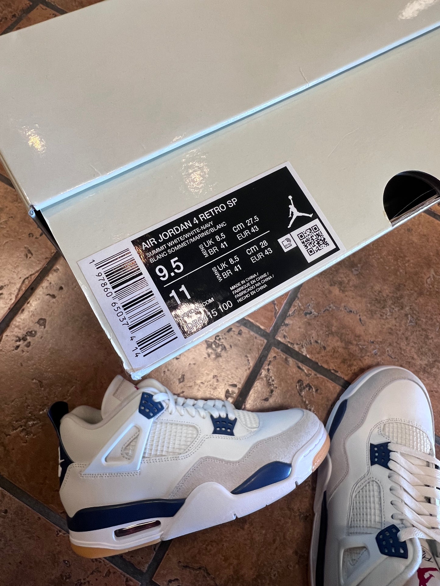 Jordan 4 SB “Navy” – Size 9.5 (Men’s)