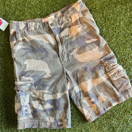 Mossimo Camo Shorts Size 33