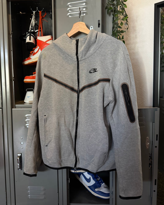 Nike Tech Hoodie Size S
